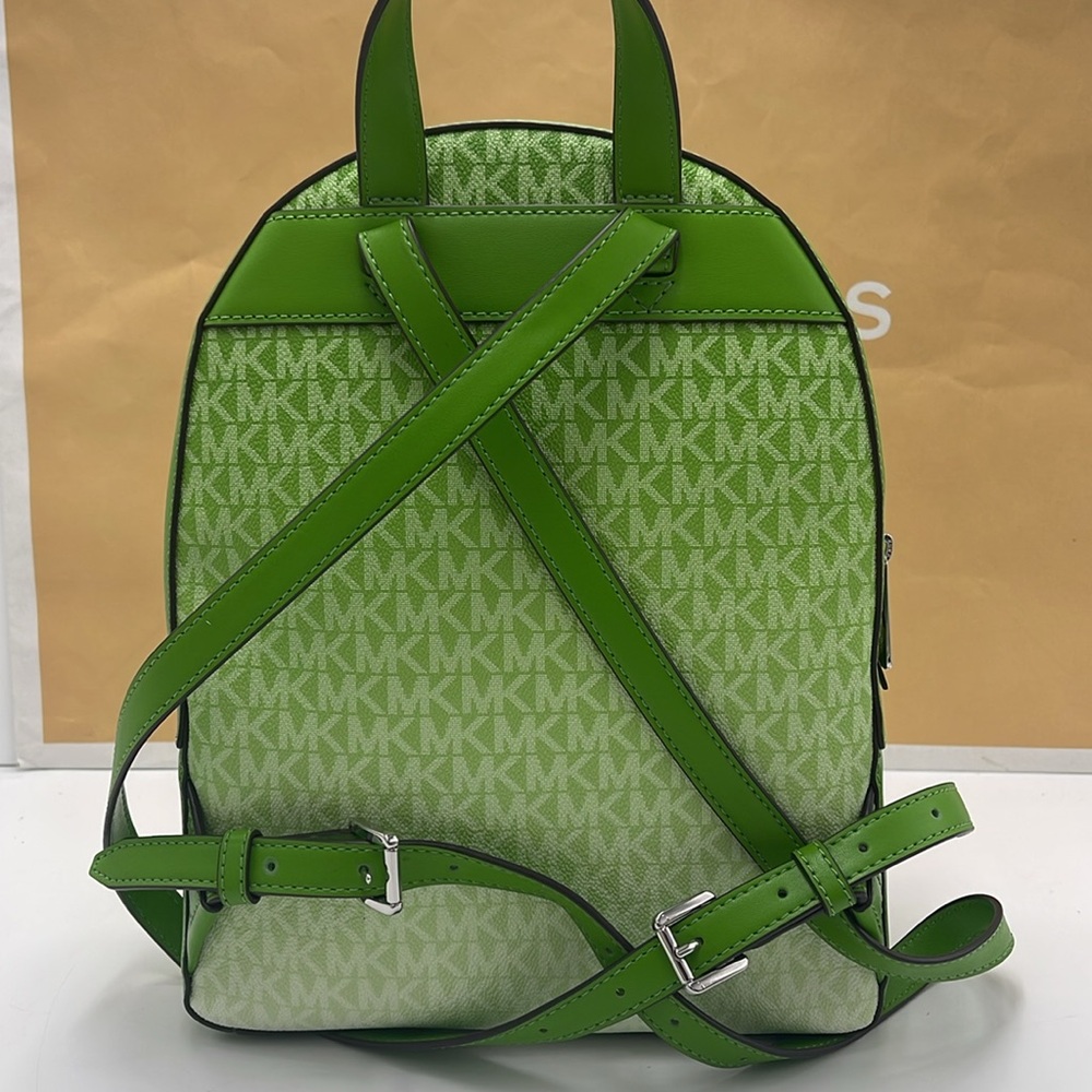 Michael Kors Jaycee Medium Ombré Signature Logo Backpack
Jungle Green 
NWT - Picture 5 of 16